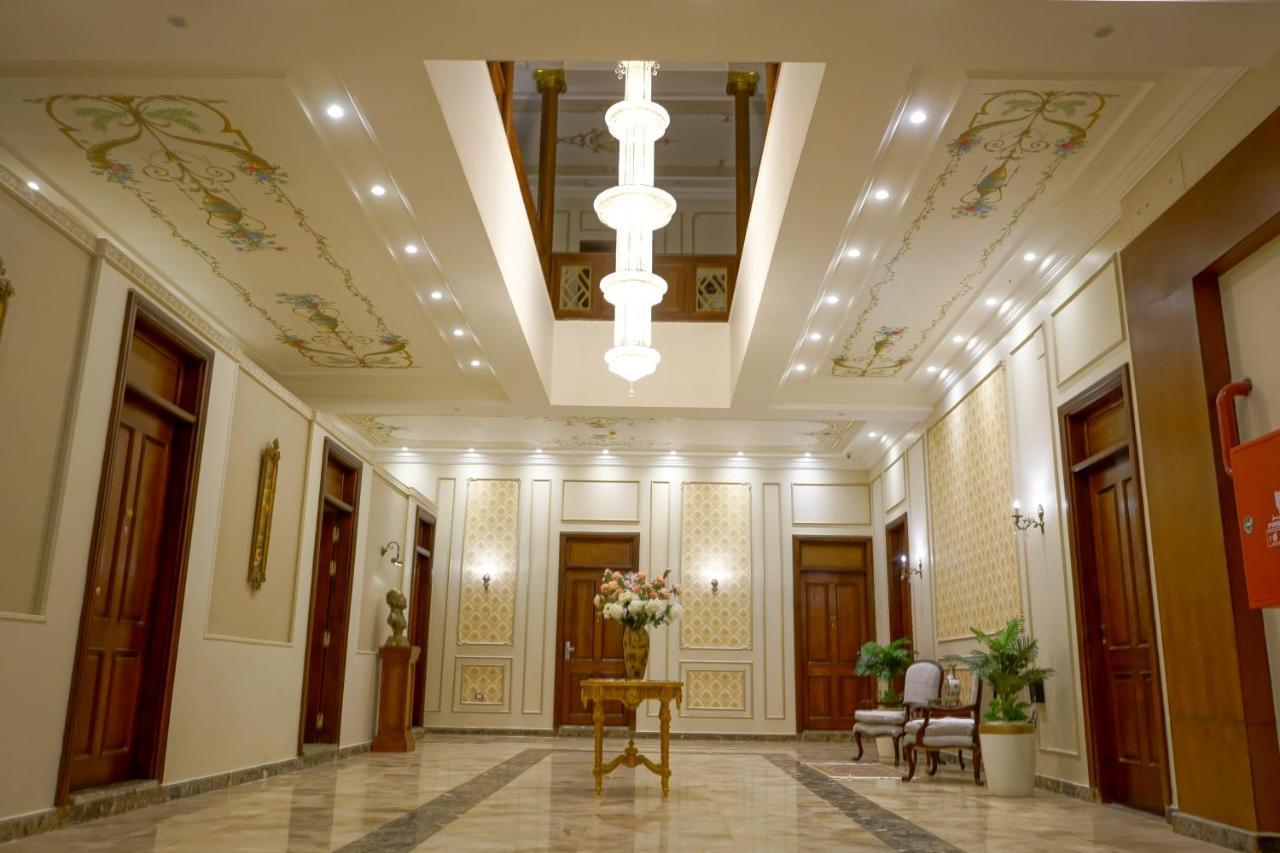 Hotel Savoy Elminya
